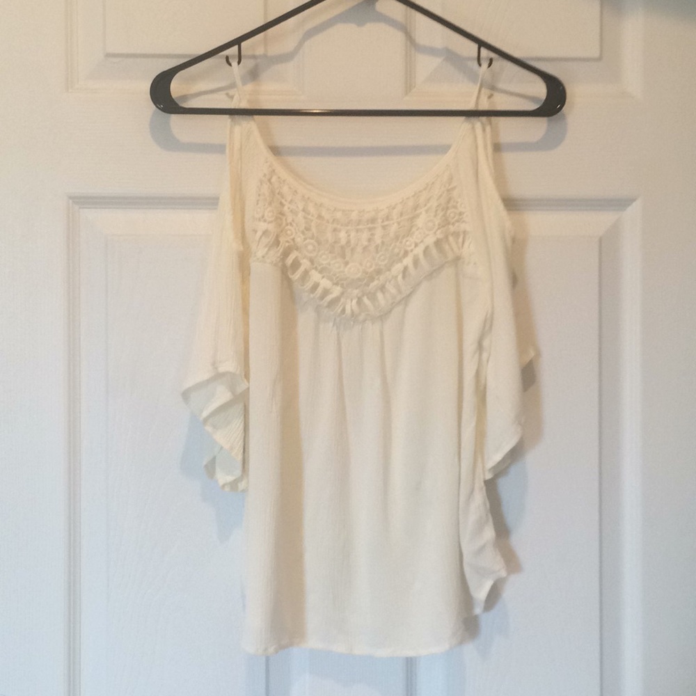 Blouse showing shoulders